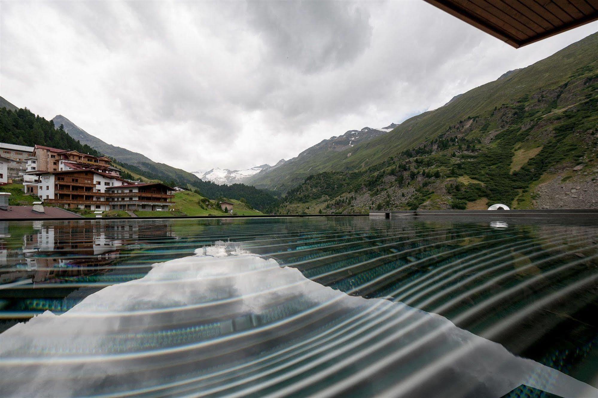 Josl Mountain Lounging Hotel - Adults Only! Obergurgl Exteriör bild